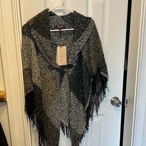 NWT Winter Shawl, multi color with fringe